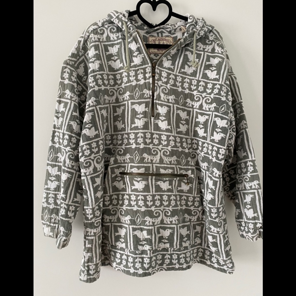 Pullover sweater